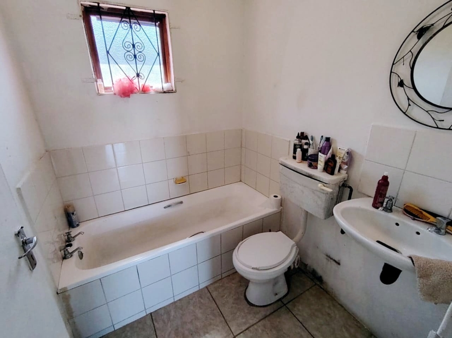 2 Bedroom Property for Sale in Wilsonia Eastern Cape